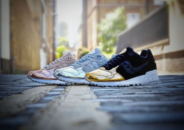OFFSPRING TEAMS UP WITH SAUCONY ON THE SHADOW 5000 "MEDAL PACK" 4