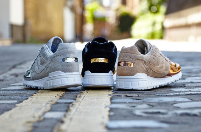 OFFSPRING TEAMS UP WITH SAUCONY ON THE SHADOW 5000 "MEDAL PACK" 5