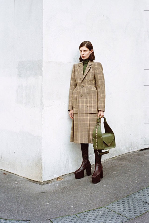 Balenciaga has released its Fall/Winter ’16 campaign 53