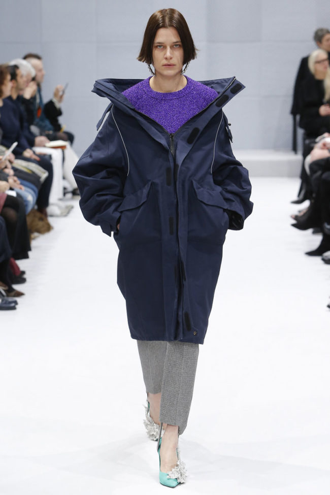 Balenciaga has released its Fall/Winter ’16 campaign 12