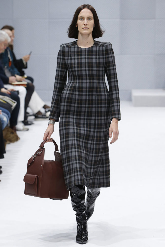 Balenciaga has released its Fall/Winter ’16 campaign 3