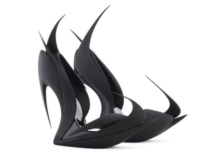 Flames_Zaha-Hadid_United-Nude-shoes_Milan-2015_2