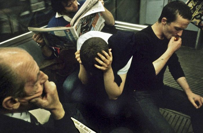 13-Bob-Mazzer-Underground-Howard-Griffin-Gallery_1200_786_80_c1