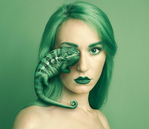 Flora Borsi ɫ֮۴Ӱ