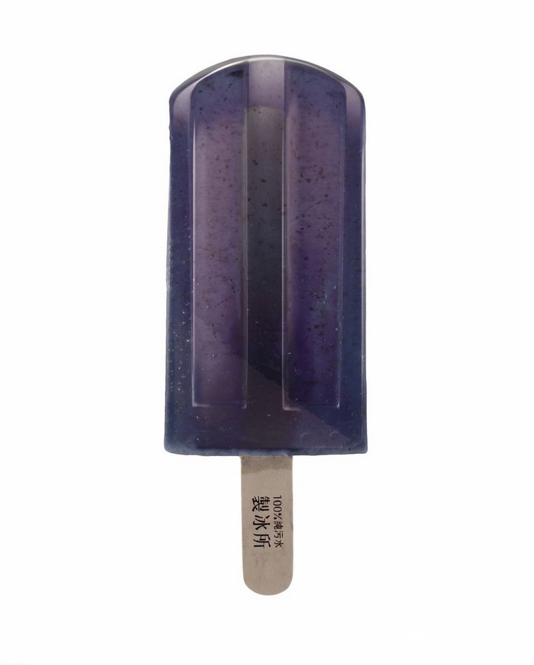 100-polluted-water-popsicles-by-3-taiwan-students_07